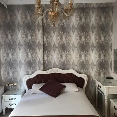 Otel Azade