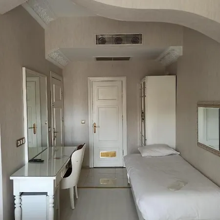 Otel Azade 3*